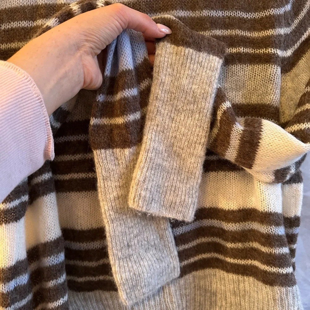 Striped V-Neck Button-Up Sweater - Picture 9 of 9